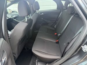 Ford Focus Berlina ST-Line 1.0 EcoBoost 92 kW - Foto 32