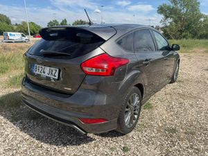 Ford Focus Berlina ST-Line 1.0 EcoBoost 92 kW - Foto 17