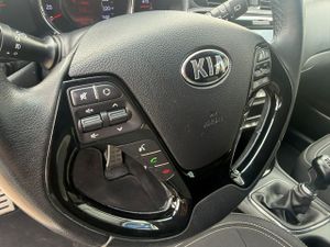 Kia Ceed cee'd SW 1.6 CRDi VGT Drive 100 kW - Foto 23