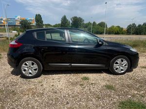 Renault Megane Berlina Expression dCi 110 - Foto 14