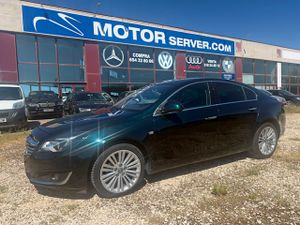 Opel Insignia  5p Excellence 1.4 Turbo 140 CV Start & Stop - Foto 2