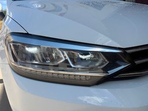 Volkswagen Touran Advance 1.6 TDI 85 kW - Foto 32