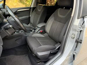 Citroën C4 VTi 120 Seduction - Foto 17