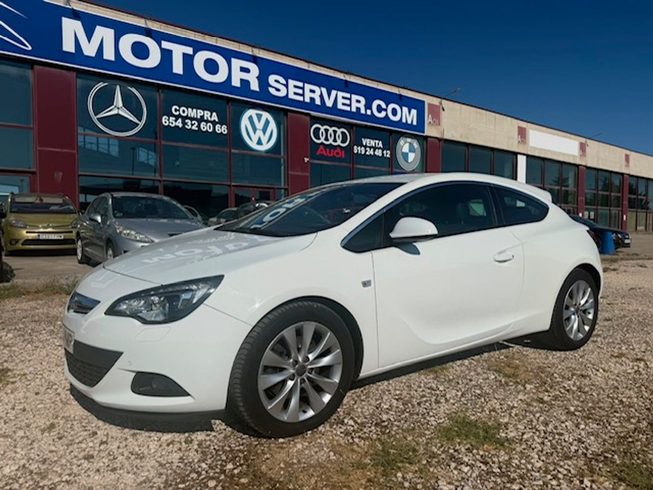 Opel Astra GTC Sportive 2.0 CDTI 165 CV Start&Stop - Foto 1