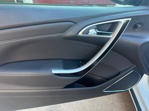 Opel Astra GTC Sportive 2.0 CDTI 165 CV Start&Stop - Foto 28