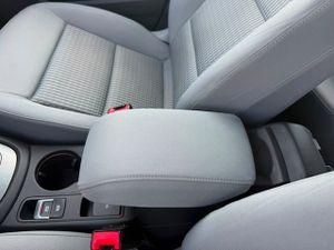 Audi Q3 2.0 TDI 150 CV - Foto 32