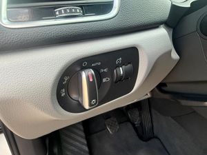 Audi Q3 2.0 TDI 150 CV - Foto 20