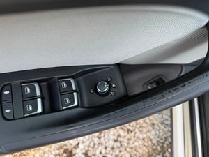 Audi Q3 2.0 TDI 150 CV - Foto 19