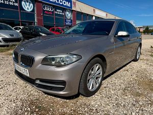 BMW Serie 5 530d xDrive Berlina - Foto 9