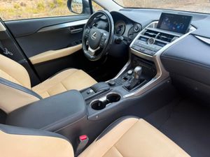 Lexus NX 300h Executive 4WD - Foto 42