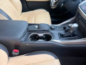 Lexus NX 300h Executive 4WD - Foto 43