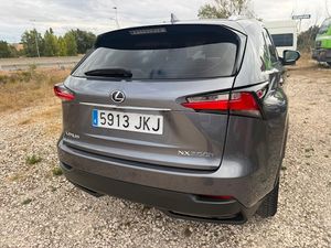 Lexus NX 300h Executive 4WD - Foto 22