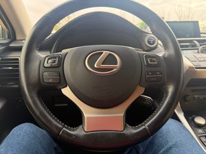 Lexus NX 300h Executive 4WD - Foto 50