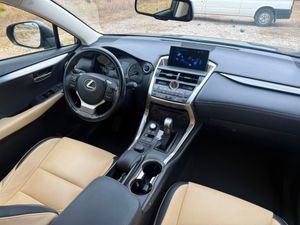 Lexus NX 300h Executive 4WD - Foto 40