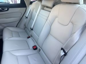 Volvo XC60 Momentum Pro B5 Diesel AWD Aut. - Foto 41
