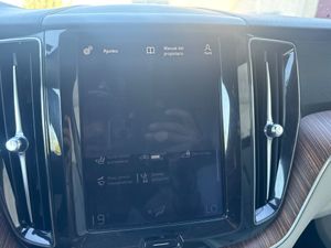 Volvo XC60 Momentum Pro B5 Diesel AWD Aut. - Foto 73