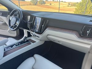 Volvo XC60 Momentum Pro B5 Diesel AWD Aut. - Foto 52
