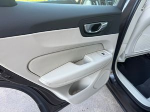 Volvo XC60 Momentum Pro B5 Diesel AWD Aut. - Foto 34
