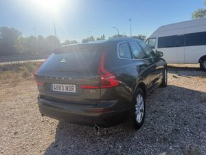 Volvo XC60 Momentum Pro B5 Diesel AWD Aut. - Foto 9