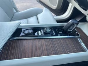 Volvo XC60 Momentum Pro B5 Diesel AWD Aut. - Foto 53