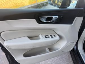 Volvo XC60 Momentum Pro B5 Diesel AWD Aut. - Foto 45