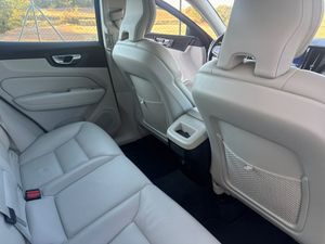 Volvo XC60 Momentum Pro B5 Diesel AWD Aut. - Foto 47