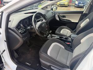 Kia Ceed cee'd SW 1.6 CRDi VGT Drive 100 kW - Foto 36