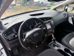 Kia Ceed cee'd SW 1.6 CRDi VGT Drive 100 kW - Foto 40