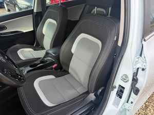 Kia Ceed cee'd SW 1.6 CRDi VGT Drive 100 kW - Foto 39