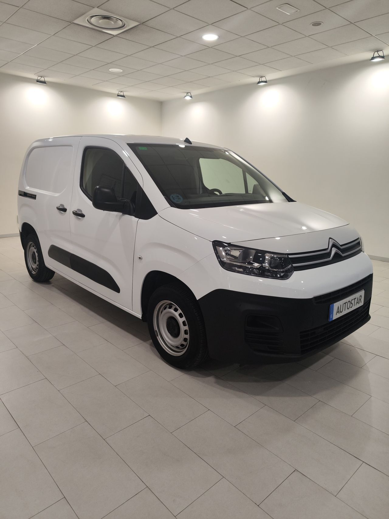 Citroën Berlingo  Furgon VAN BLUEHDI TALLA M   - Foto 1