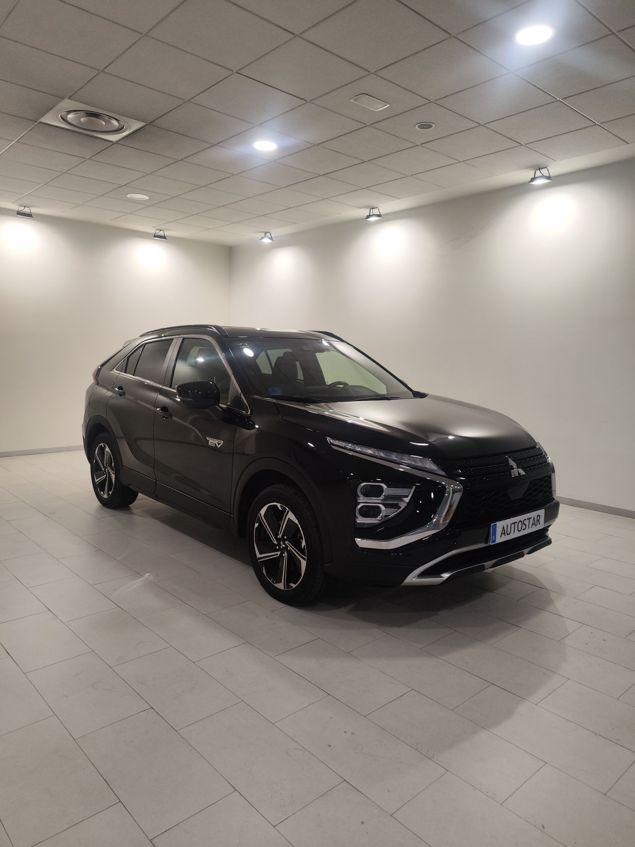 Mitsubishi Eclipse Cross 2.4 PHEV Kaiteki Auto 4WD  - Foto 1