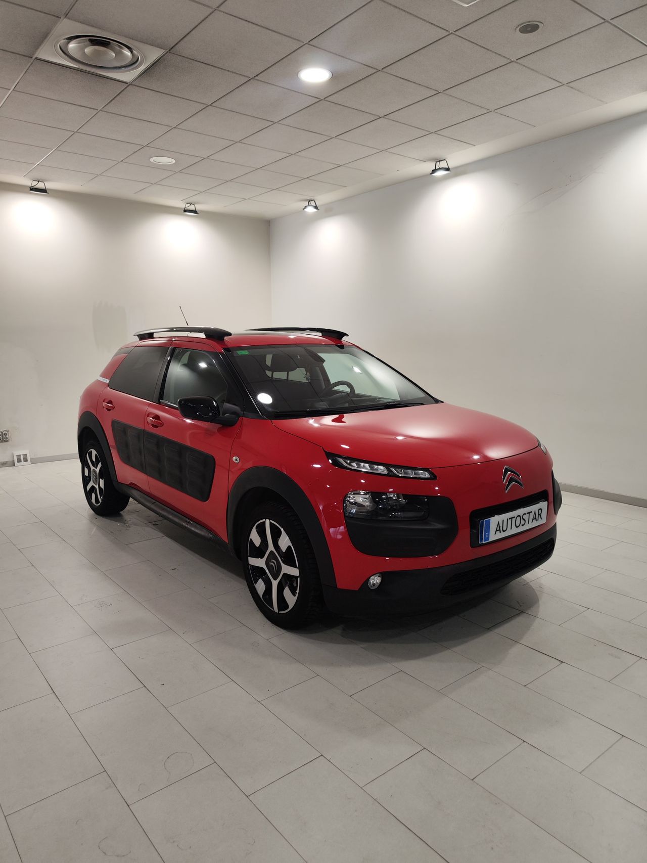 Citroën C4 Cactus PureTech 110cv S&S Shine  - Foto 1