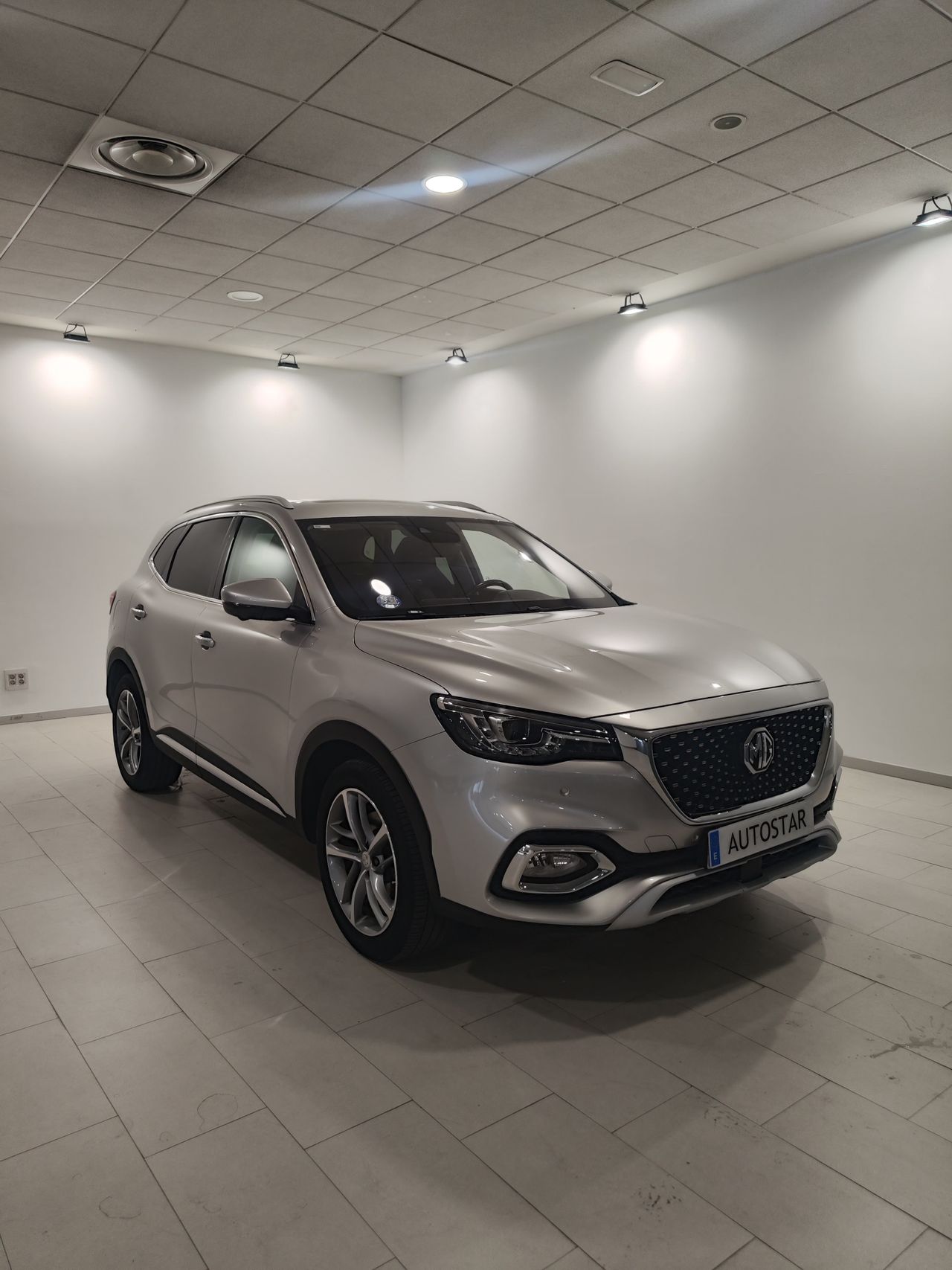 MG eHS 1.5T-GDI PHEV Luxury  - Foto 1