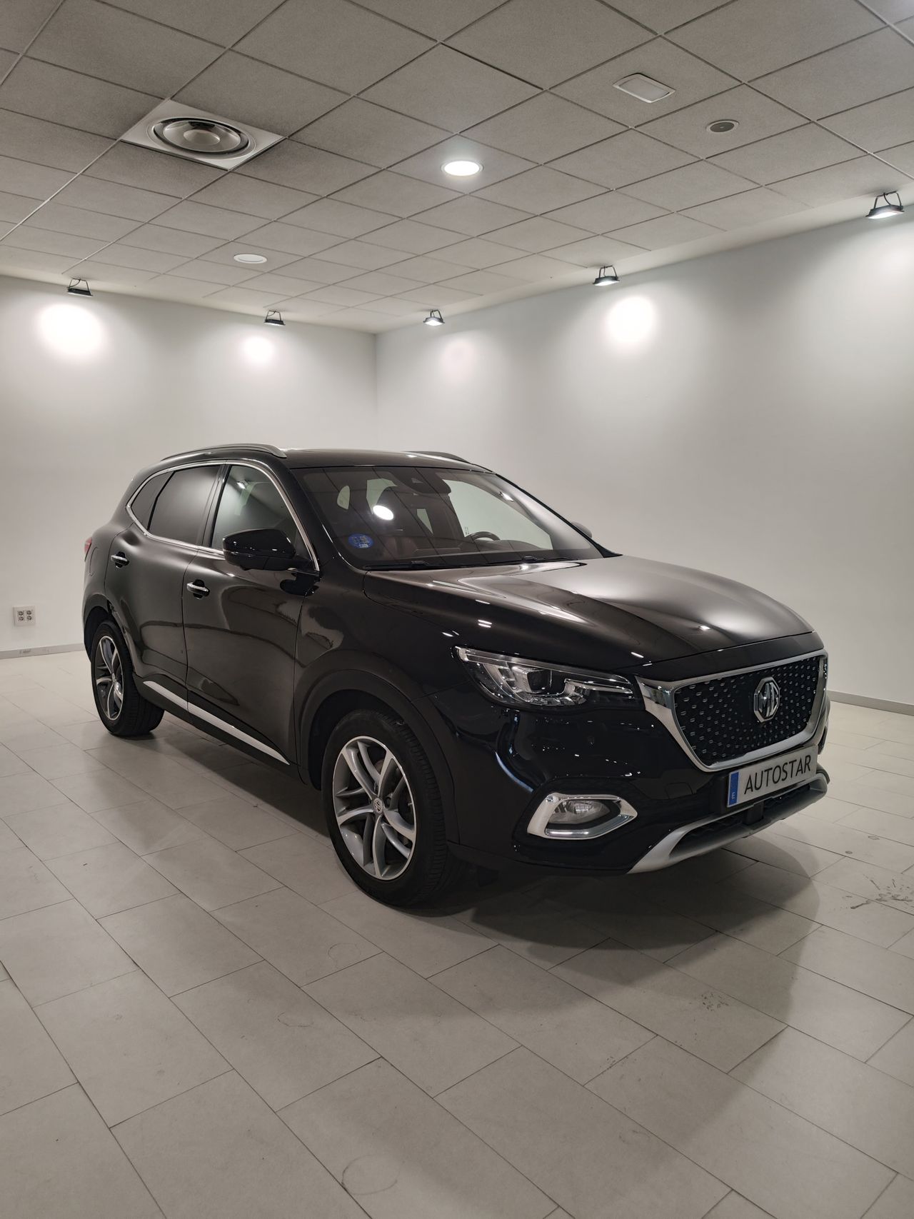 MG eHS 1.5T-GDI PHEV Luxury  - Foto 1