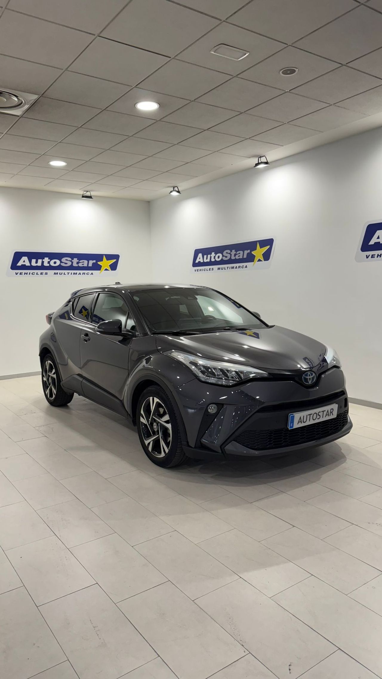 Toyota C-HR 1.8 125H Advance  - Foto 1