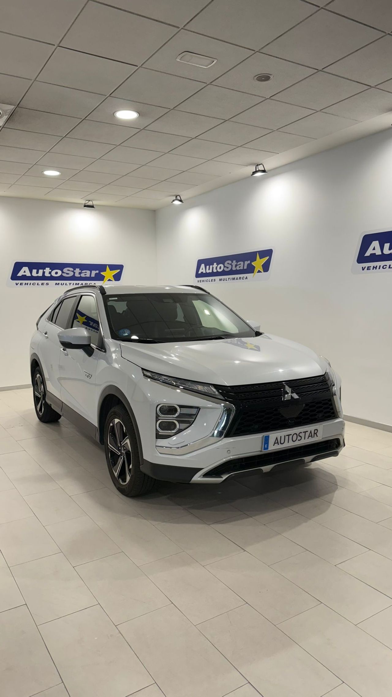 Mitsubishi Eclipse Cross 2.4 PHEV Kaiteki Auto 4WD  - Foto 1