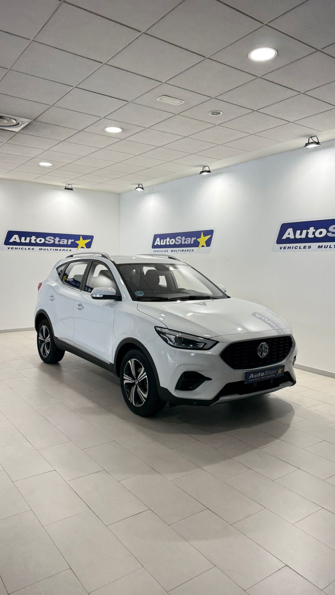 MG ZS 1.0T Luxury Auto  - Foto 1