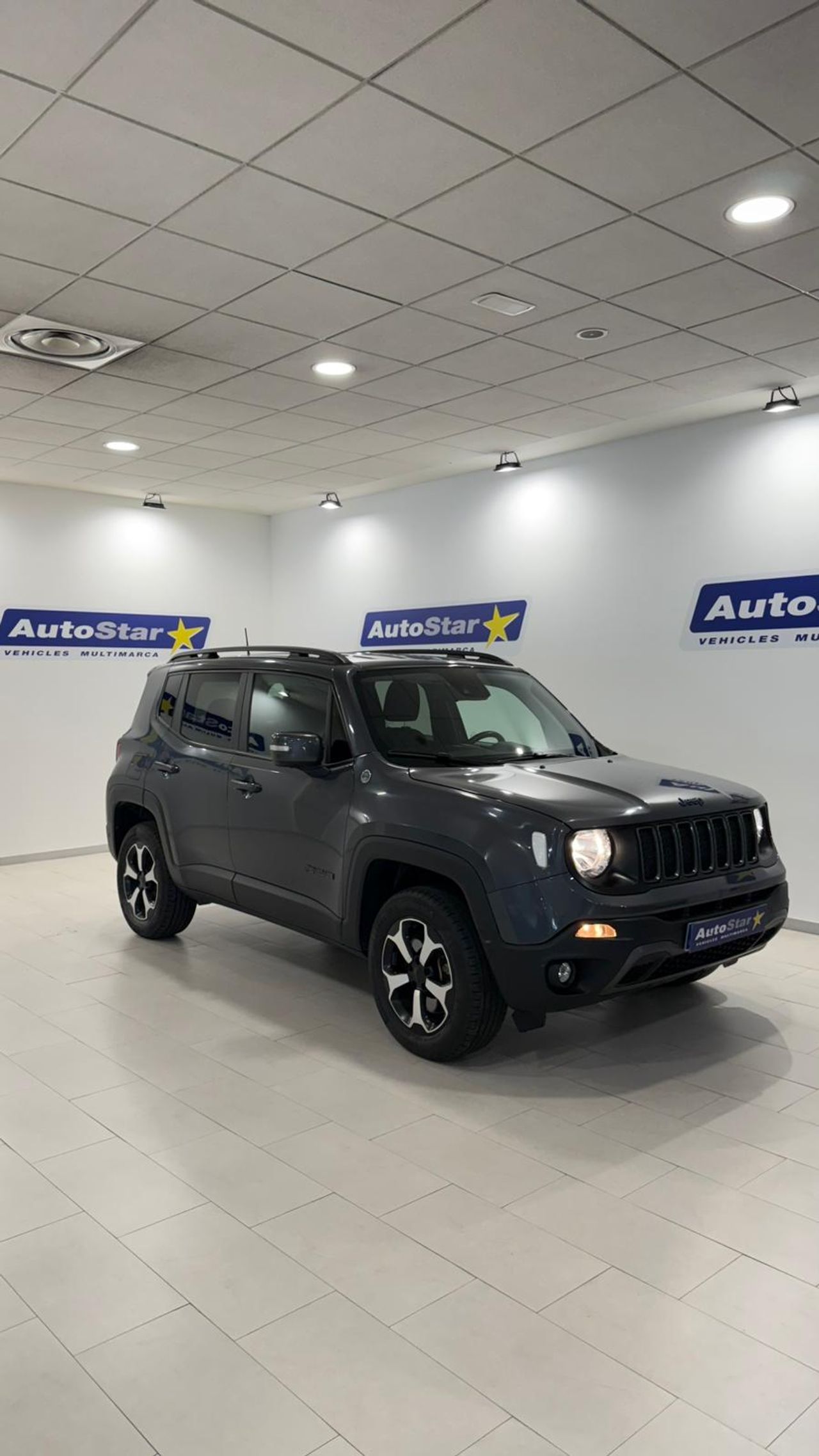Jeep Renegade Trailhawk 4xe 1.3 PHEV 177kW(240CV) AT  - Foto 1