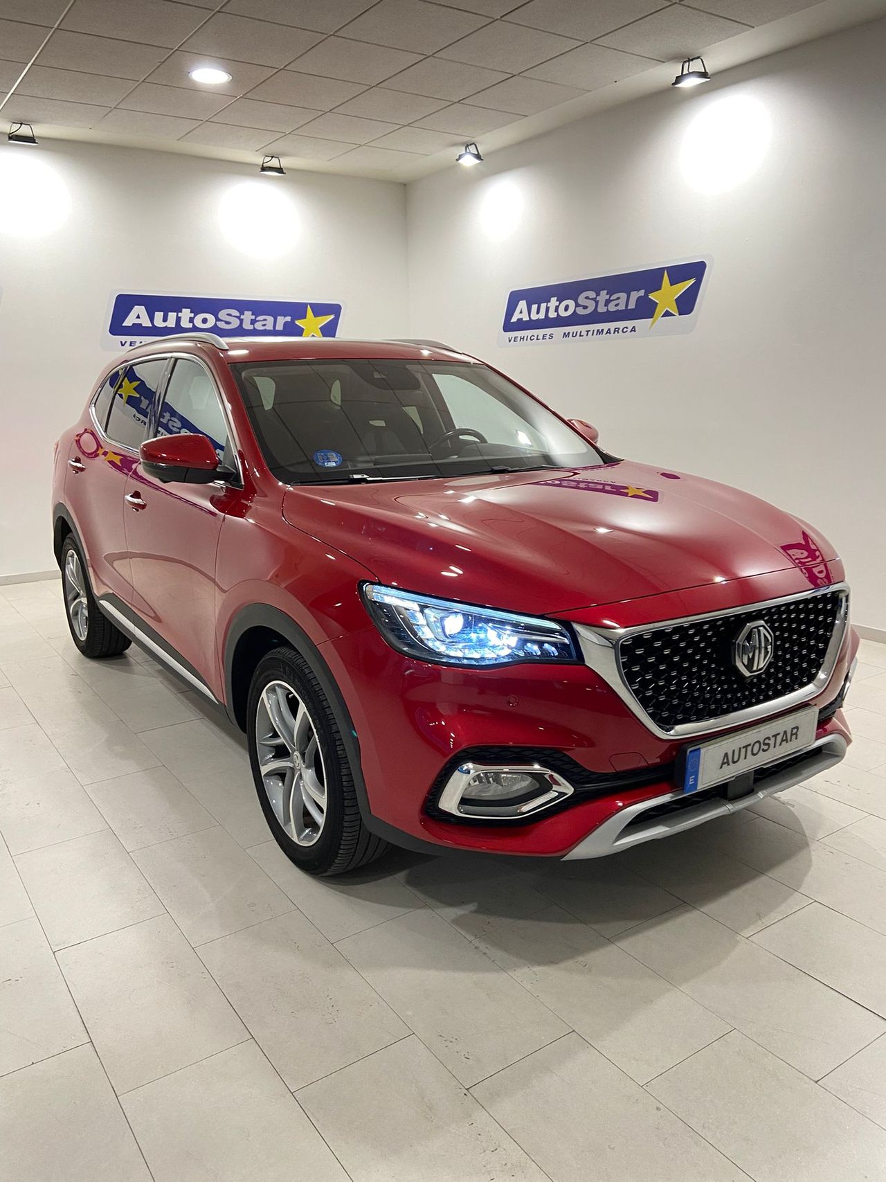 MG ZS 1.0T Luxury Auto  - Foto 1