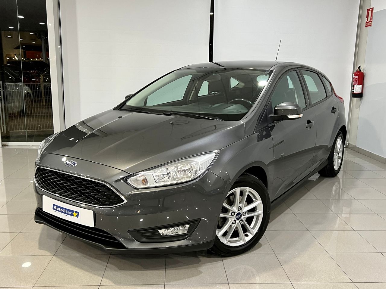Ford Focus 1.0 Ecoboost MHEV 92kW ST-Line 125CV  - Foto 1