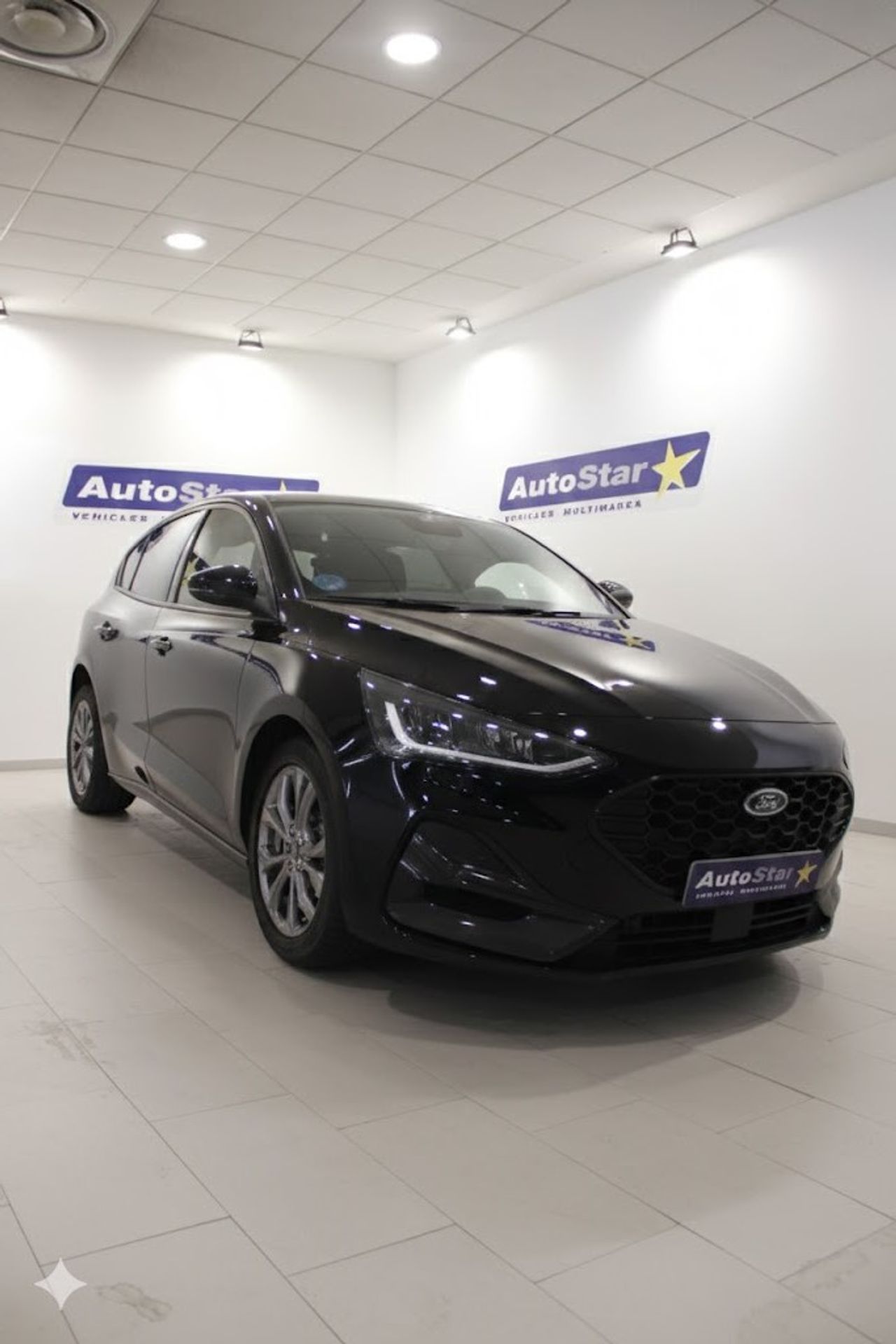 Ford Focus 1.0 Ecoboost MHEV 92kW ST-Line  - Foto 1