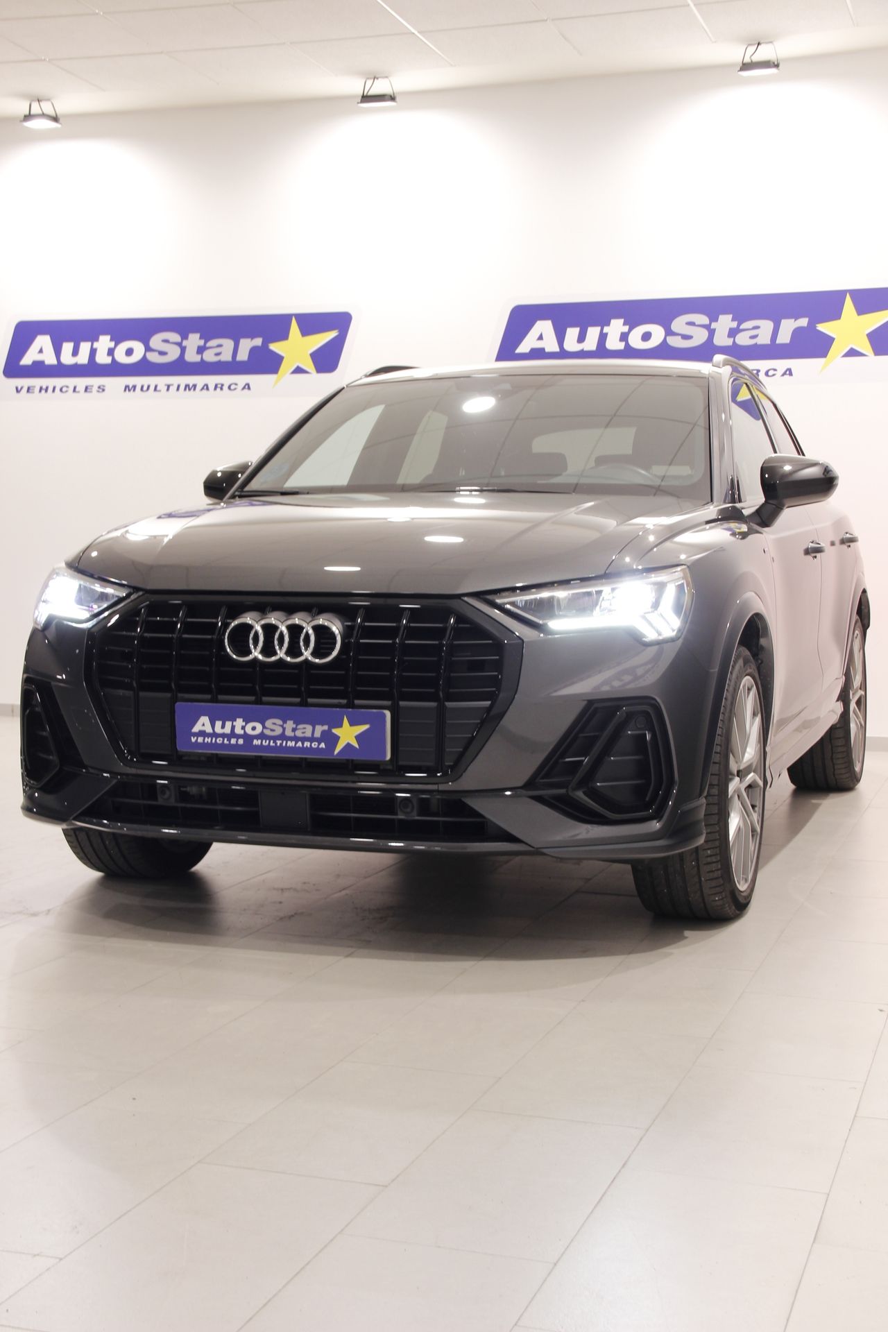 Audi Q3 Q3 BLACK  - Foto 1