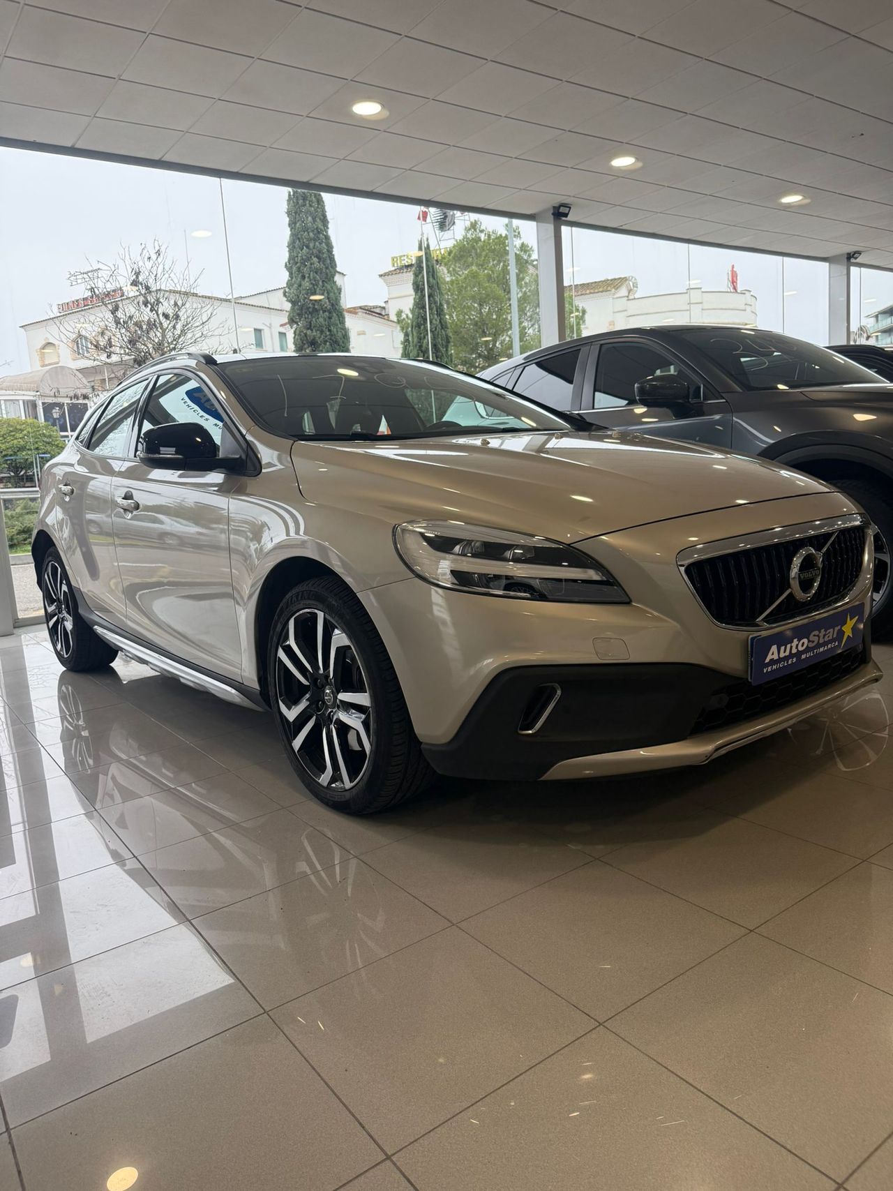 Volvo V40 Cross Country 2.0 152cv  - Foto 1