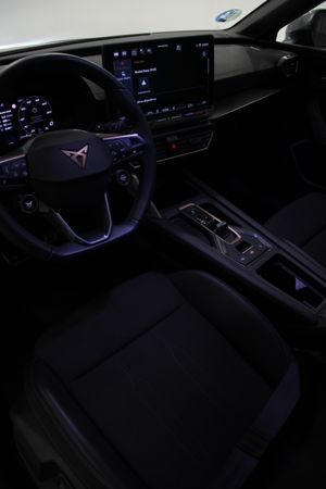 Cupra León 5p 1.5 eTSI 110 kW (150 CV) DSG - Foto 15