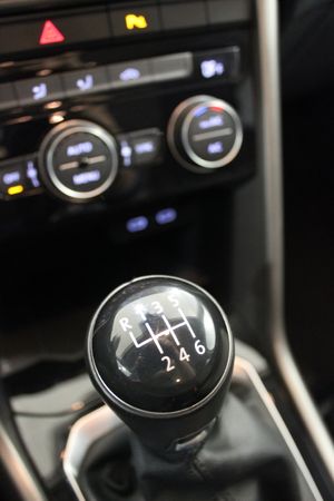 Volkswagen T-Roc 1.0TSI ADVANCER R-LINE - Foto 17