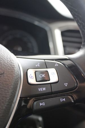 Volkswagen T-Roc 1.0TSI ADVANCER R-LINE - Foto 11