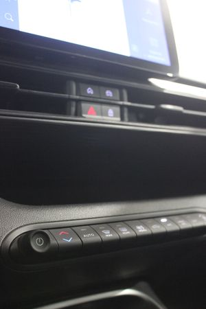 Jeep Avenger 1.2 T G ALTITUDE - Foto 17