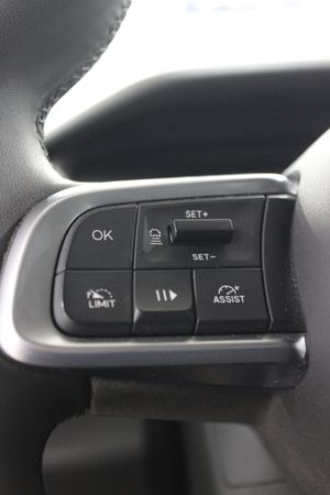 Jeep Avenger 1.2 T G ALTITUDE - Foto 12