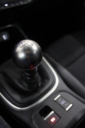 Jeep Avenger 1.2 T G ALTITUDE - Foto 19