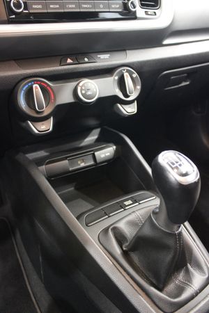 Kia Stonic 1.0TGFI MHEV IMT CONCEPT - Foto 12